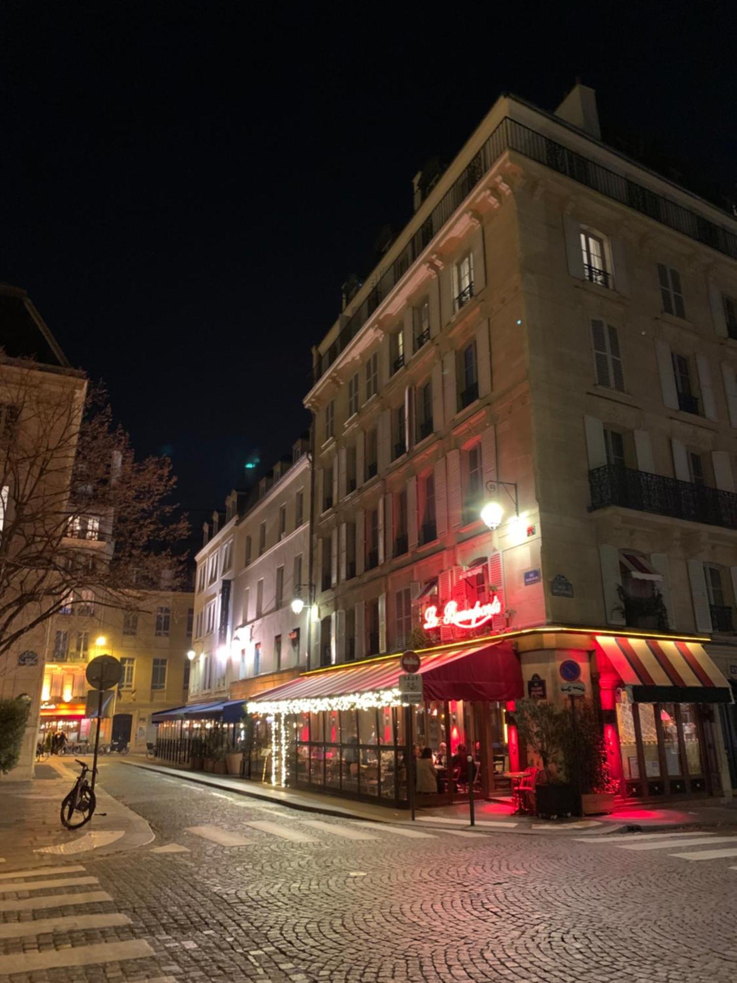 A Saint-germain Des Pres Paris